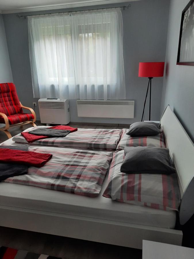 Kodaly Apartman Eger Eksteriør bilde